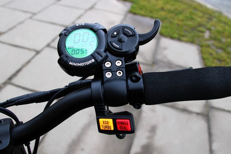 kaabo mantis handlebar display