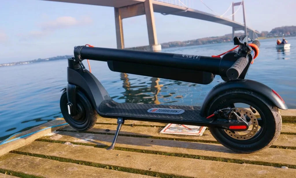 Turboant X7 Pro folded