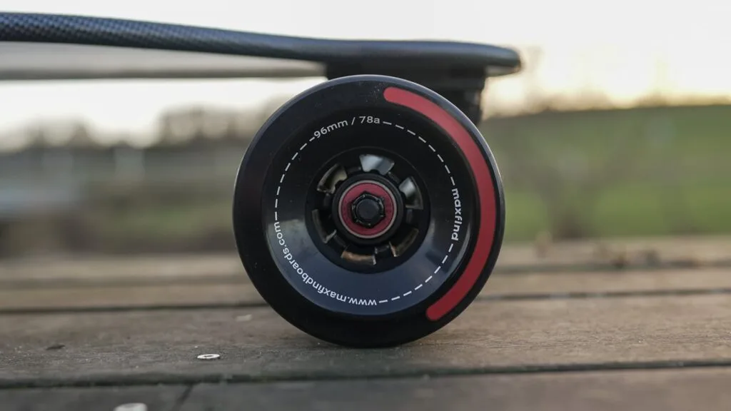96mm 78a PU wheels on Max4 Pro electric skateboard