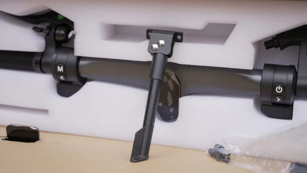 Apollo City 2023 reinforced kickstand