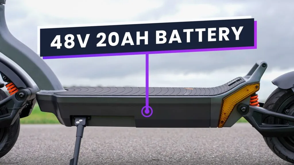 Apollo City Pro battery closeup