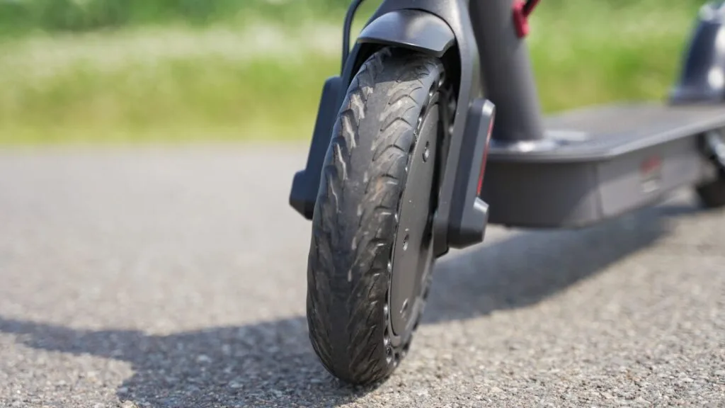 Front wheel on the Hiboy S2