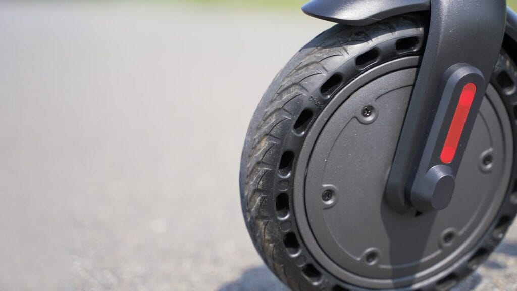 Honeycomb tire on the Hiboy S2 electric scooter