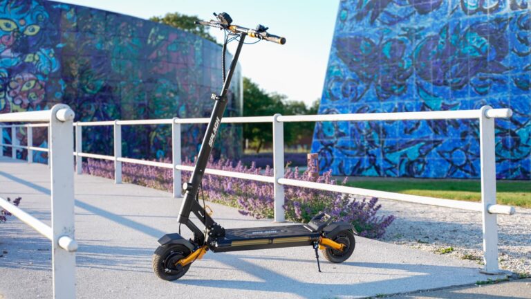 Splach Twin Review: Superior Lightweight Performance under $1,000