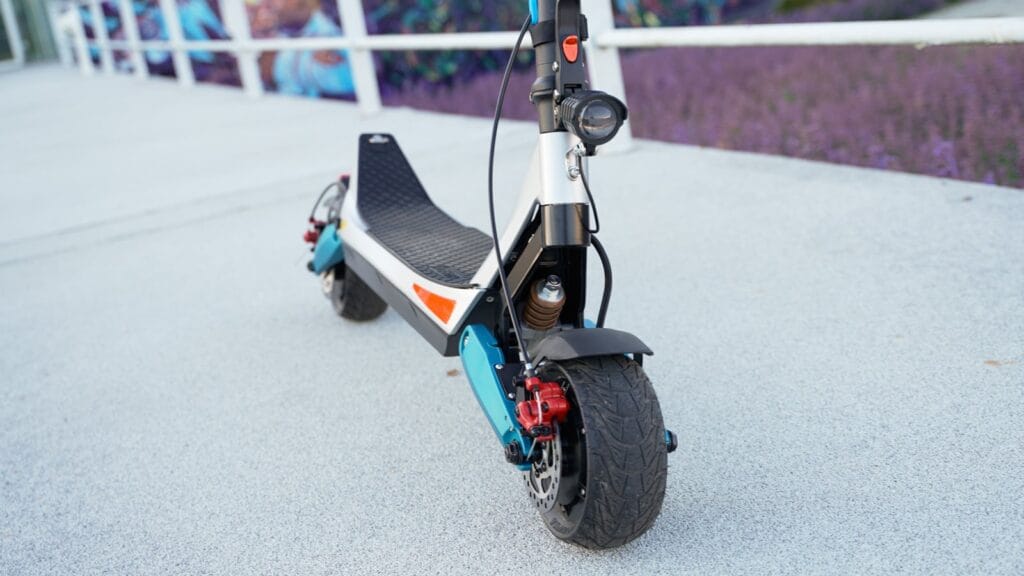 Front view of Varla Pegasus