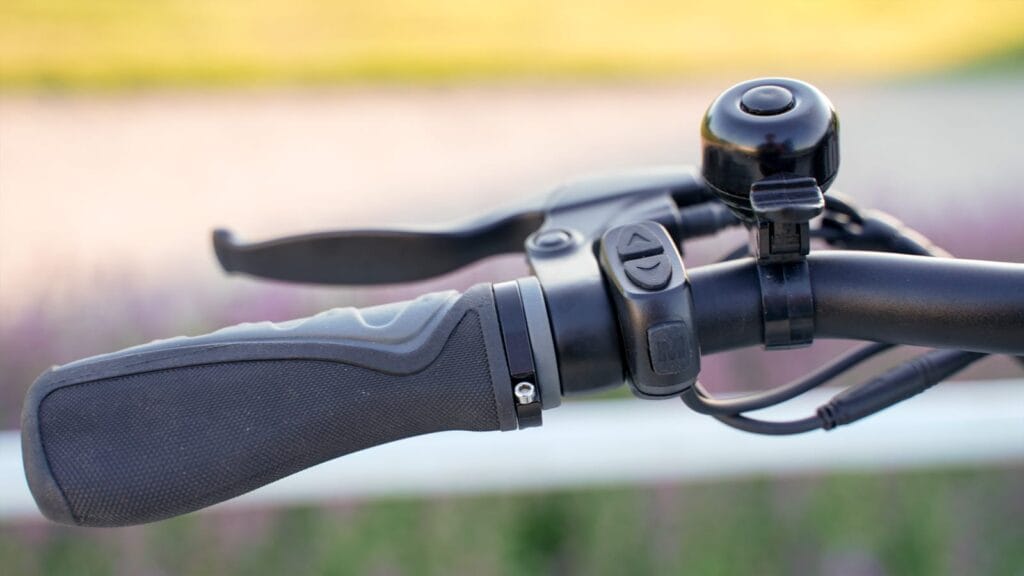 Left handlebars on Varla Pegasus