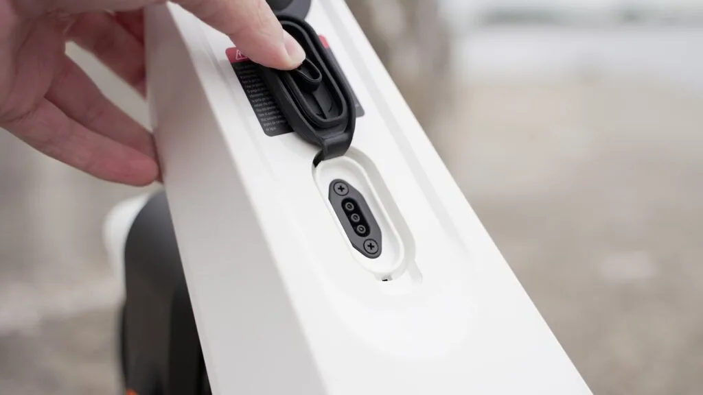 Closeup of charging port on the NIU KQi2 Pro