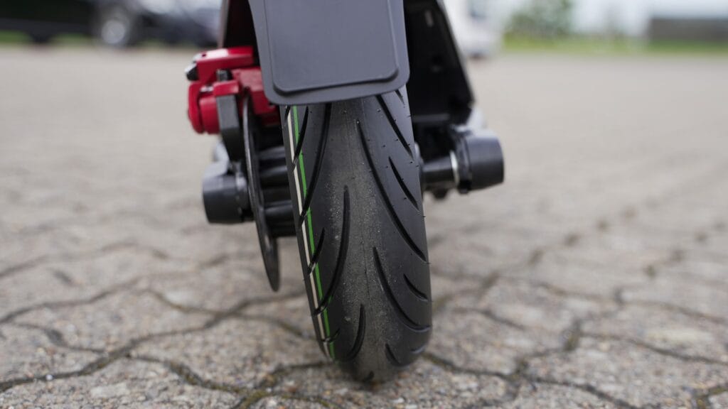 rear tire of NIU KQi3 Max