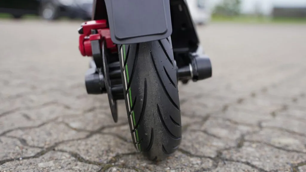 rear tire of NIU KQi3 Max