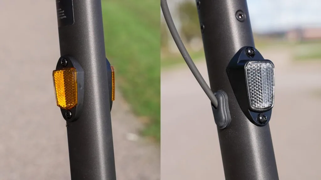 Reflectors on the stem of the Segway Ninebot Max G2