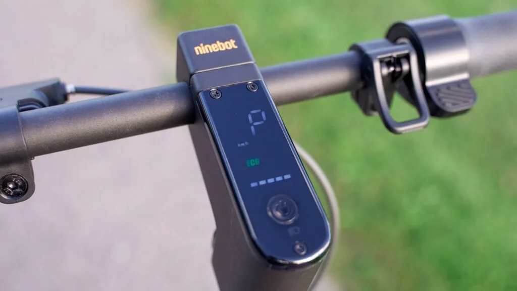 Segway G2 Max display