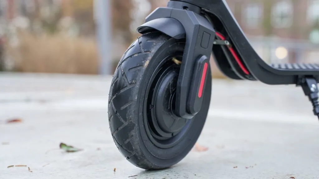 10 inch pneumatic front tire on Turboant X7 Max