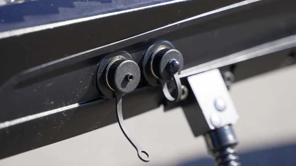 Dual charging ports on Apollo Phantom V3