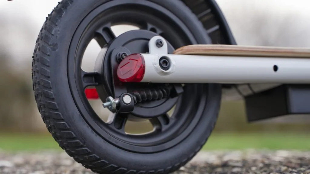 Photo of the rear drum brake on the Fluid CityRider