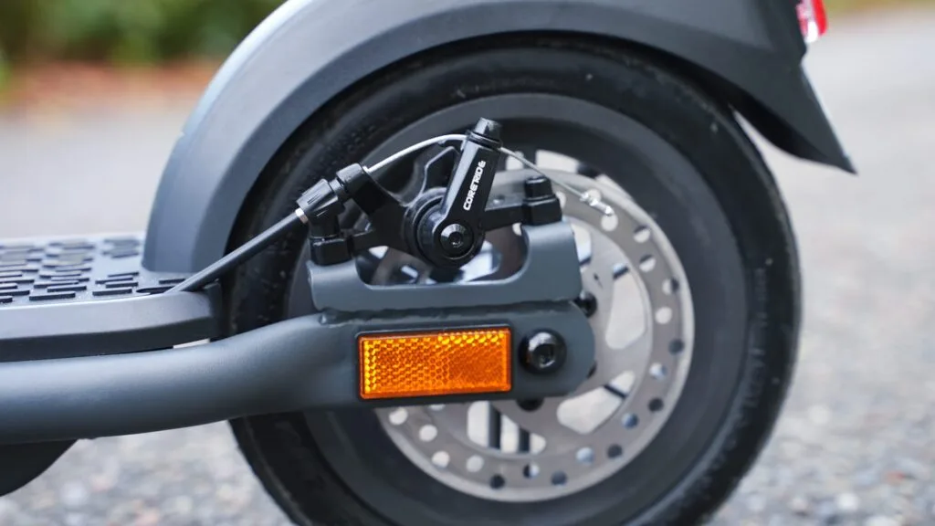 Atomi E20 e-scooter disc brake
