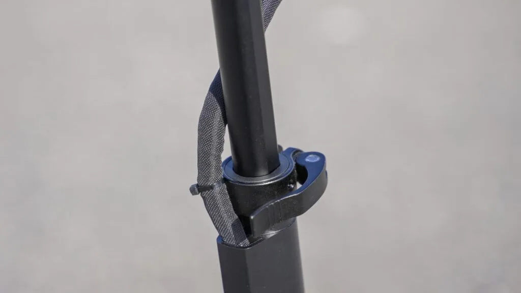 Closeup of telescopic stem mechanism on the Fluid Horizon