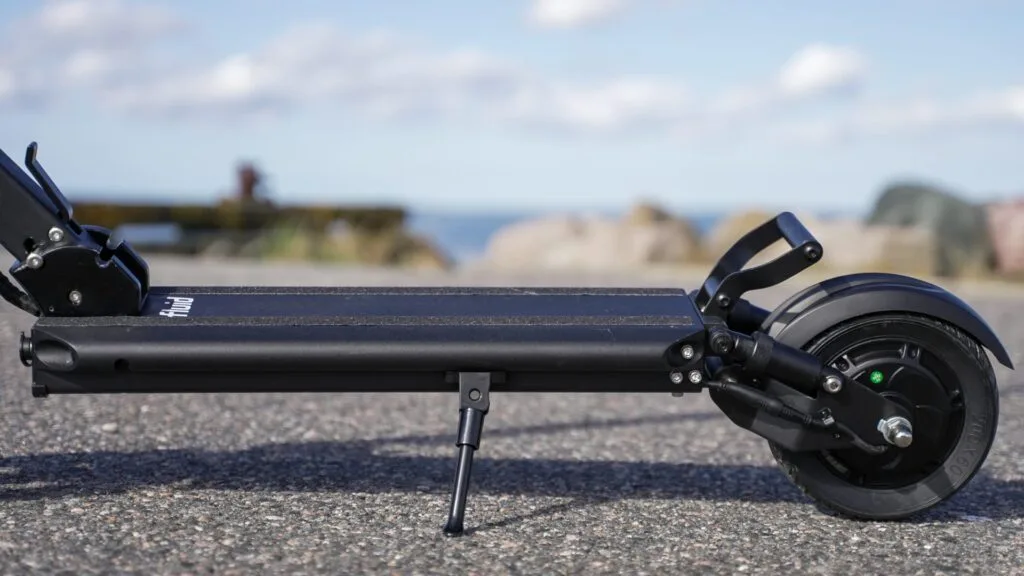 Closeup of the deck on the FLuid Horizon