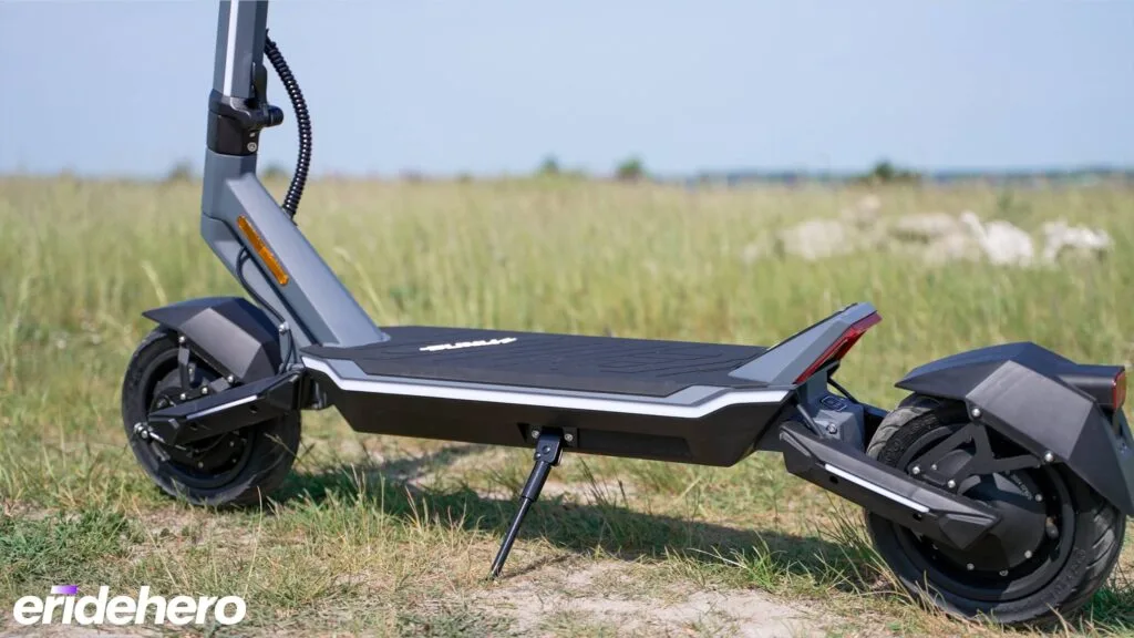 Punk Rider Pro deck and ground clearance view