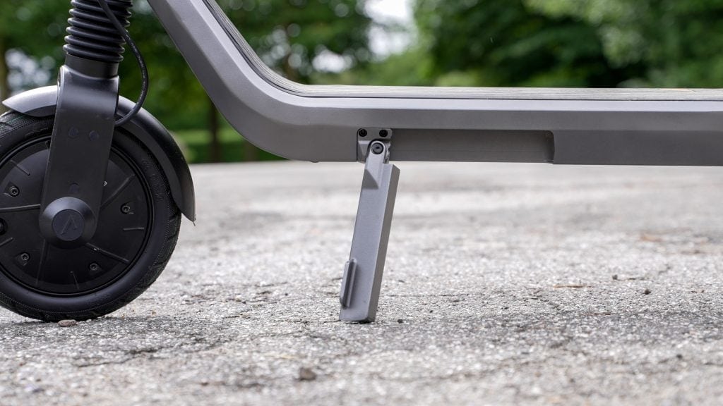 Kickstand on Apollo Go