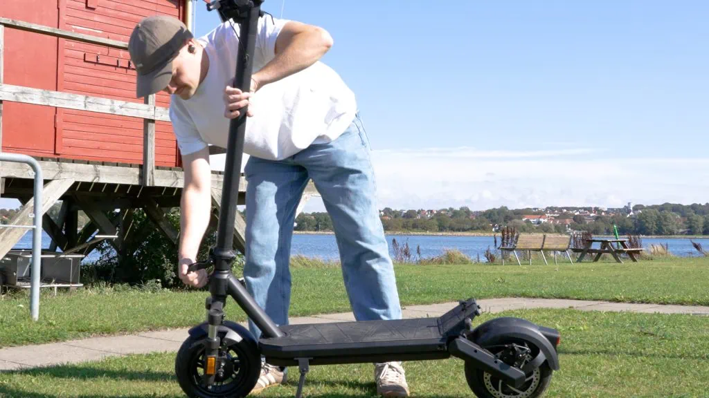 Folding the Vmax VX2 Hub