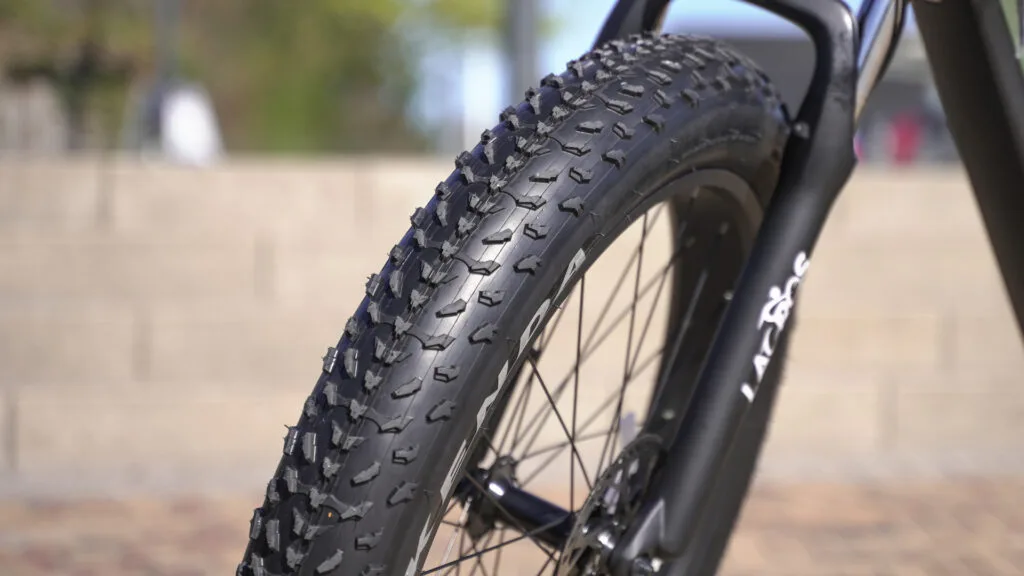 Lacros Thunder fat tires