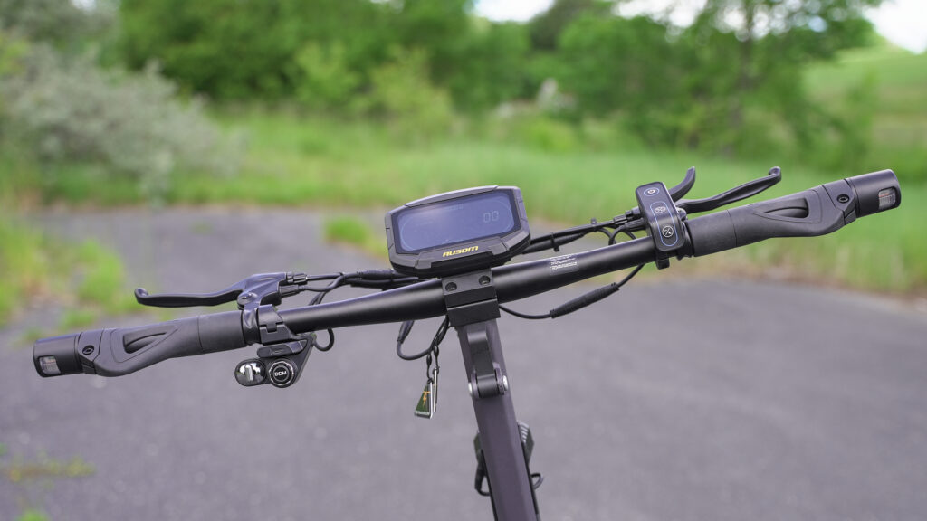 Ausom Gosoul 2 Pro handlebars view